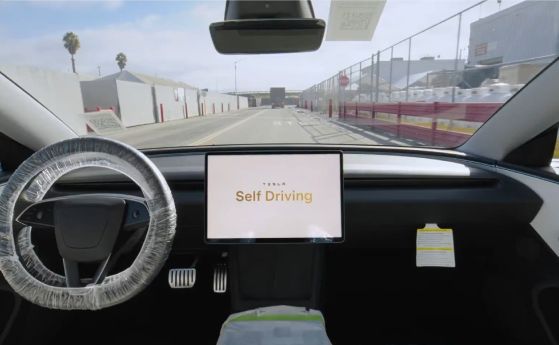 Tesla пуска напълно автономни таксита през юни