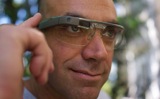 Съоснователят на Google Сергей Брин смята, че е време за умните очила