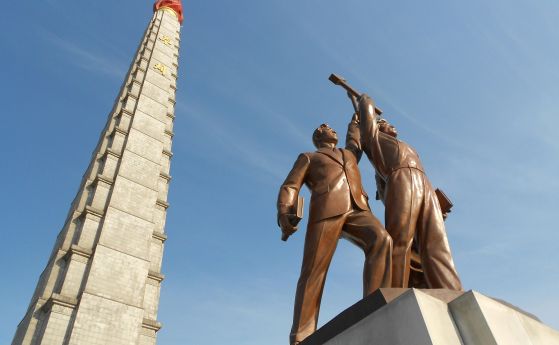 Севернокорейски хакери управлявали лаптоп ферма в САЩ