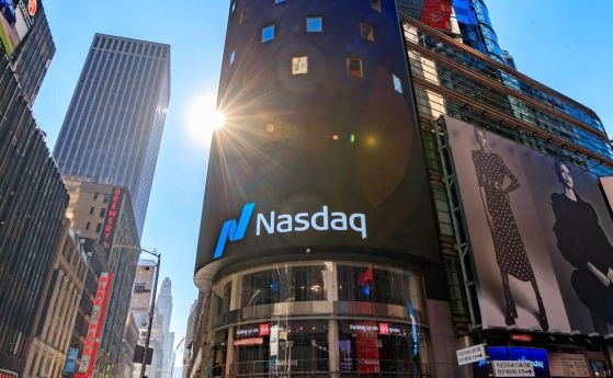 Технологичните гиганти загубиха близо 1 трлн. долара за една седмица, покрай опасения за AI балона