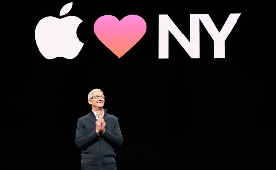 Тим Кук все пак няма да напусне Apple догодина, променя развитието на iOS