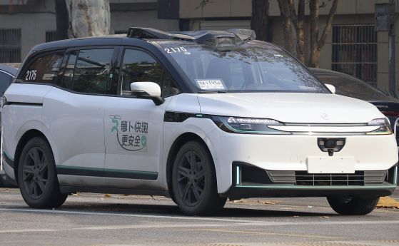 Baidu временно спира част от роботаксита си в Ухан след серия инциденти