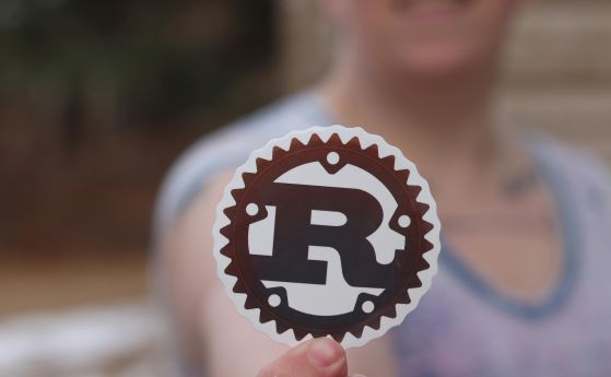 Google добавя код на Rust към модема на Pixel 10