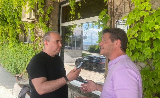 Жулиен Дасен: Песента е история, а не алгоритъм на изкуствения интелект