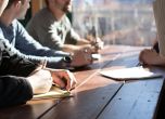 Компаниите започнаха да назначават обратно служителите, заменени с AI
