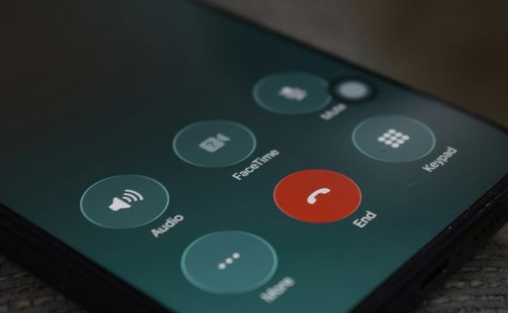 Как да спрем спам обажданията с вградените настройки на iPhone и Android