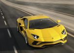 Lamborghini Aventador S: 4 задвижващи и 4 завиващи колела 5