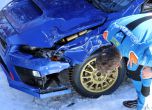 Subaru Impreza прелетя по писта за бобслей в Швейцария  10
