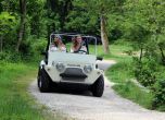 Французи превърнаха малкия Moke в амфибия (видео) 5