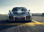Марк Уебър срещу Валтер Рьорл с новото Porsche 911 GT2 RS (видео) 10