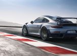 Марк Уебър срещу Валтер Рьорл с новото Porsche 911 GT2 RS (видео) 13