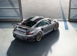 Марк Уебър срещу Валтер Рьорл с новото Porsche 911 GT2 RS (видео) 14