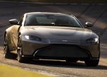 Новият Aston Martin Vantage иска да се отличи от семейството 12