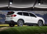 Новият Subaru Ascent е гигантски SUV с 8 места 18
