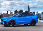 Jaguar F-Pace SVR: пистова тупалка, маскирана като SUV 4
