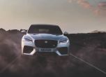 Jaguar F-Pace SVR: пистова тупалка, маскирана като SUV 14