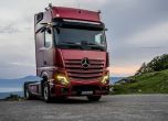 Новият Mercedes Actros смени огледалата с камери 7