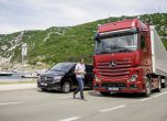 Новият Mercedes Actros смени огледалата с камери 11