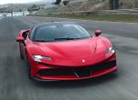 SF90 Stradale е първият хибрид на Ferrari. И е с 1000 конски сили! 16