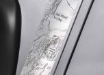 Двумилионният Land Rover Defender събира пари за 