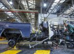 Двумилионният Land Rover Defender събира пари за 
