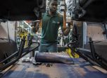 Двумилионният Land Rover Defender събира пари за 