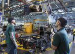 Двумилионният Land Rover Defender събира пари за 