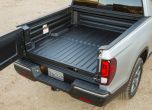 Новият Honda Ridgeline е по-конвенционален и може да озвучава партита 3
