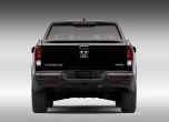 Новият Honda Ridgeline е по-конвенционален и може да озвучава партита 19