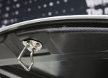 ВИДЕО: Porsche 911 R играе криеница със сателит 6