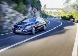 Mercedes показва в Ню Йорк новия CLA 37