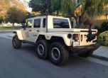 Невероятният пикап Jeep Wrangler 6x6 2