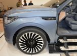 Концептуалният Lincoln Navigator разперва криле в Ню Йорк (видео и галерия) 13