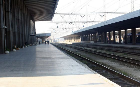 6 фирми искат да ремонтират жп гарата в София
