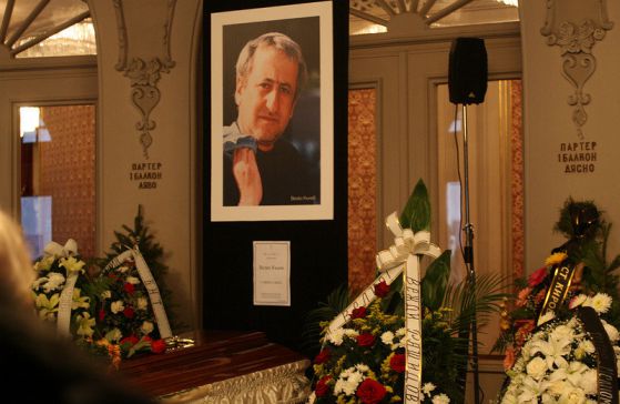 Хиляди се поклониха пред паметта на Велко Кънев