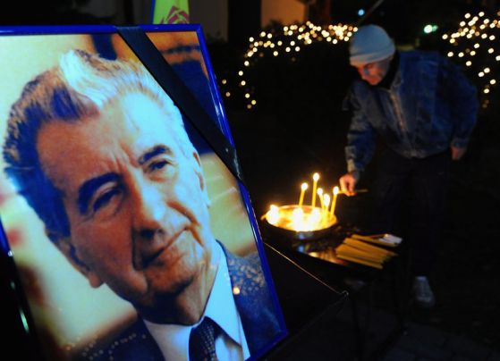 Погребаха Глигоров без високи държавни почести и църковни церемонии Снимка:БГНЕС