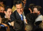 Ромни спечели Айова с 8 гласа преднина
