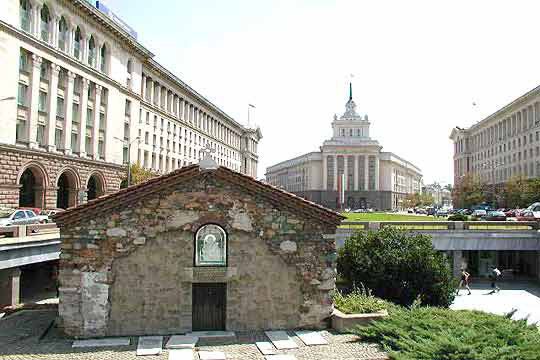 Левски сам е поискал гробът му да бъде в църквата "Света Петка Самарджийска"