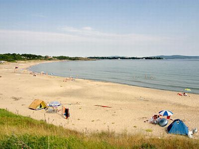 Забраняват палатка и хавлия на плаж без спасител