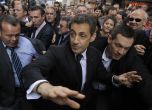 Замерят Саркози с яйца