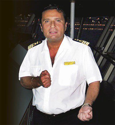 Капитанът на "Коста Конкордия" потопил и друг кораб