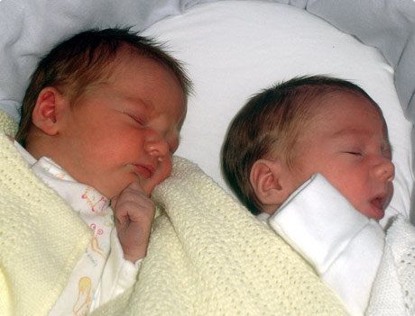 66-годишна жена роди близнаци в Швейцария