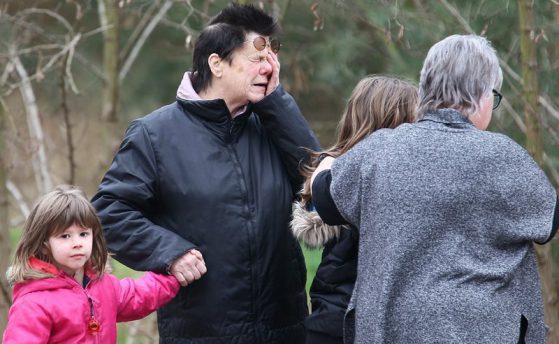 Родителите не знаят съдбата на децата си в Швейцария. Снимка: БГНЕС 