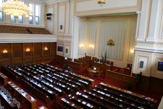 Парламентът Снимка: Сергей Антонов