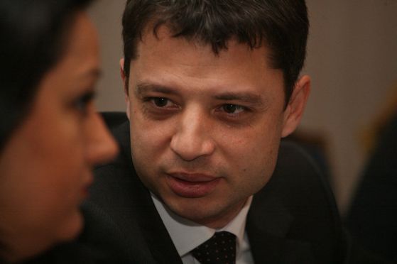 Министърът на икономиката Делян Добрев обещава газ от Азербайджан. Снимка БГНЕС.