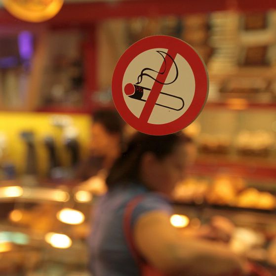 Протест в София срещу забраната за пушене