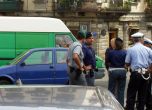 Арестуваха българи за трафик на коли в Италия