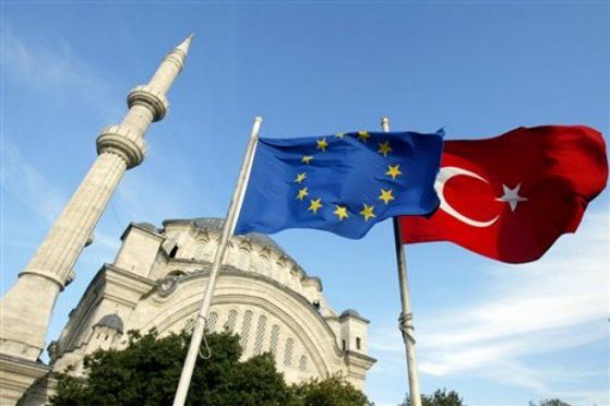 Турция замразява контактите си с ЕС 