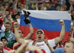 Руски запалянковци се нахвърлиха върху полски стюарди след края на мача Русия-Чехия. Снимка: БГНЕС