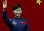 Китай изпрати жена в космоса 